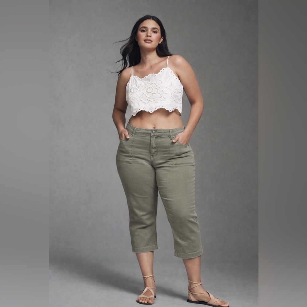 Torrid Olive Green Stretch Capri Pants Women’s Plus Size 20 Utility Crop Comfort